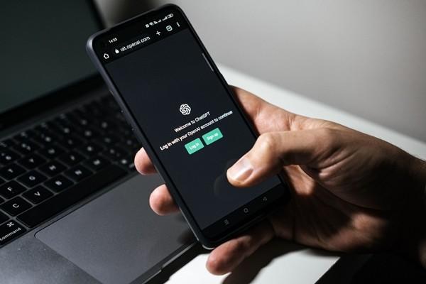 Hỏi ChatGPT cách kiếm tiền, bất ngờ được chỉ cho cách nhận 5 triệu chỉ trong vài phút ảnh 1